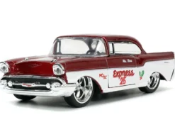 1941 Ford Pickup Truck Red White Santa's Workshop 1957 Chevrolet Bel Air Red Metallic White Express 25 Mr. and Mrs. Santa Claus Diecast Figures Holiday Rides Series 1/32 Diecast Model Cars Jada 34441