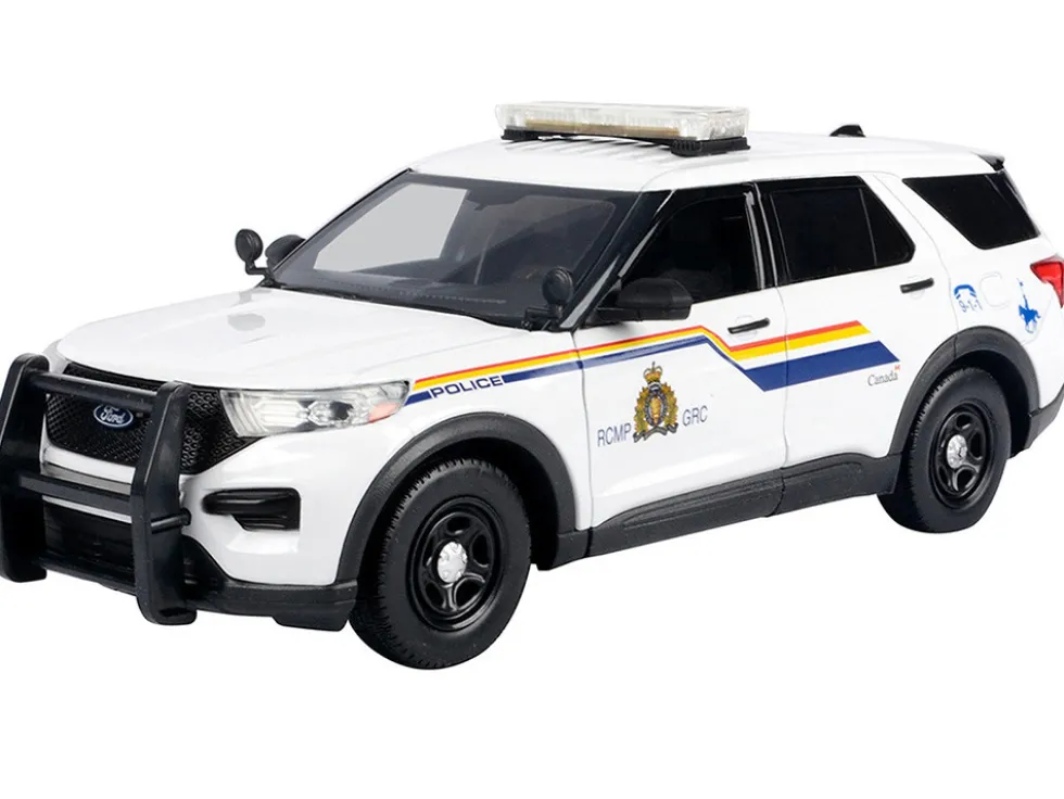 2022 Ford Police Interceptor Utility White "Royal Canadian Mounted Police (RCMP)" with Flashing Light Bar and Front and Rear Lights and Sounds 1/24 Diecast Model Car by Motormax