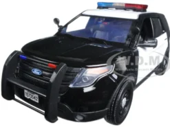 2015 Ford Police Interceptor Utility Black and White with Flashing Light Bar, Front and Rear Lights and 2 Sounds 1/18 Diecast Model Car Motormax 73996