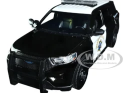 2022 Ford Police Interceptor Utility California Highway Patrol Black and White 1/24 Diecast Model Car Motormax 76991