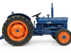 1962 Fordson Super Dexta Tractor Blue 1/32 Diecast Model Universal Hobbies UH6273