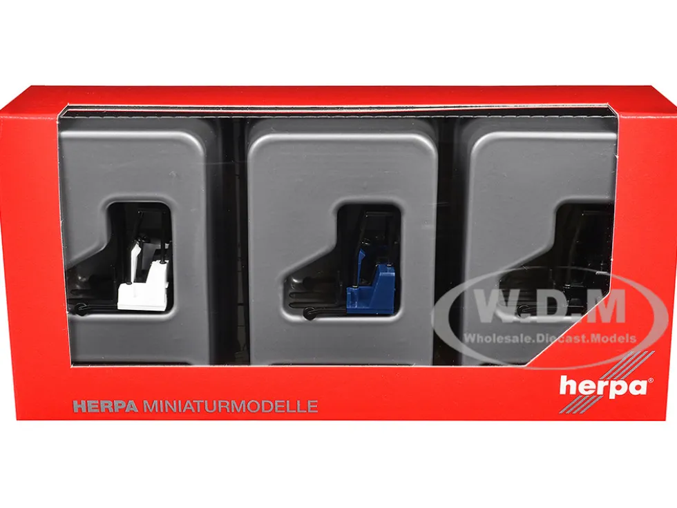 Forklifts with Trailer Bumper 3 Piece Set 1/87 (HO) Plastic Models by Promotex