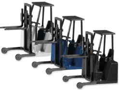 Forklifts with Trailer Bumper 3 Piece Set 1/87 (HO) Plastic Models by Promotex