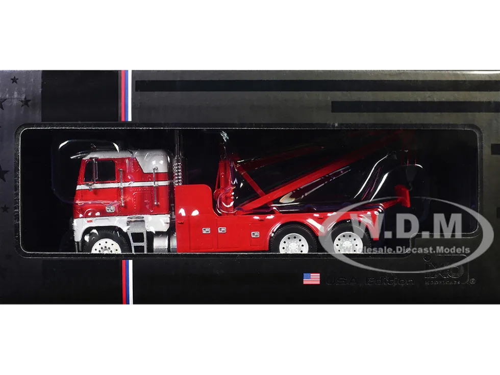1987 Freightliner FLA Tow Truck Red and White 1/43 Diecast Model by IXO Models