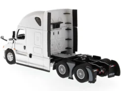 Freightliner New Cascadia Sleeper Cab Truck Tractor Pearl White 1/50 Diecast Model Diecast Masters 71027