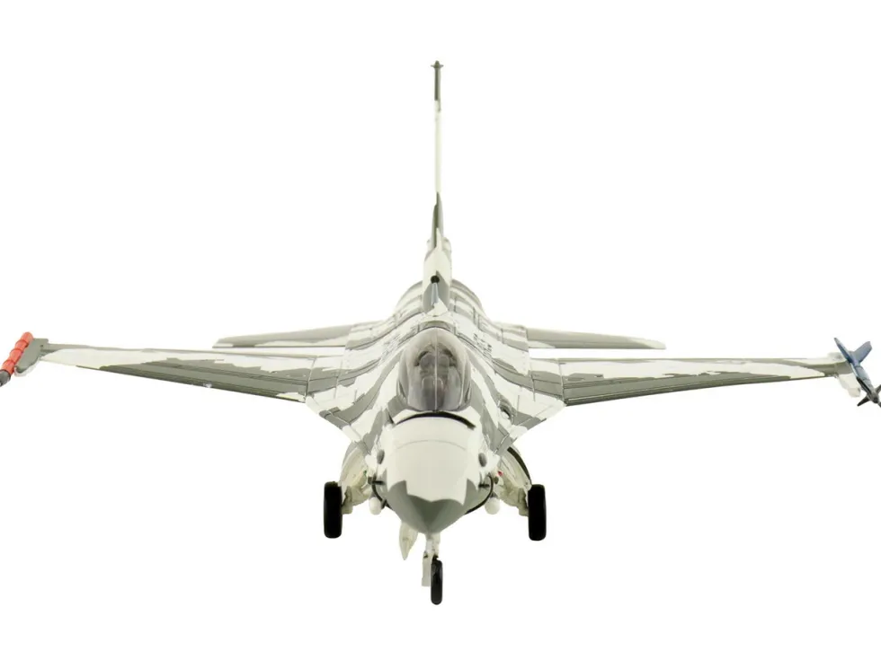 General Dynamics F-16N Fighting Falcon Fighter Aircraft "163269, U.S. Navy Fighter Weapons School" (1990s) United States Marine Corps "Air Power Series" 1/72 Diecast Model by Hobby Master