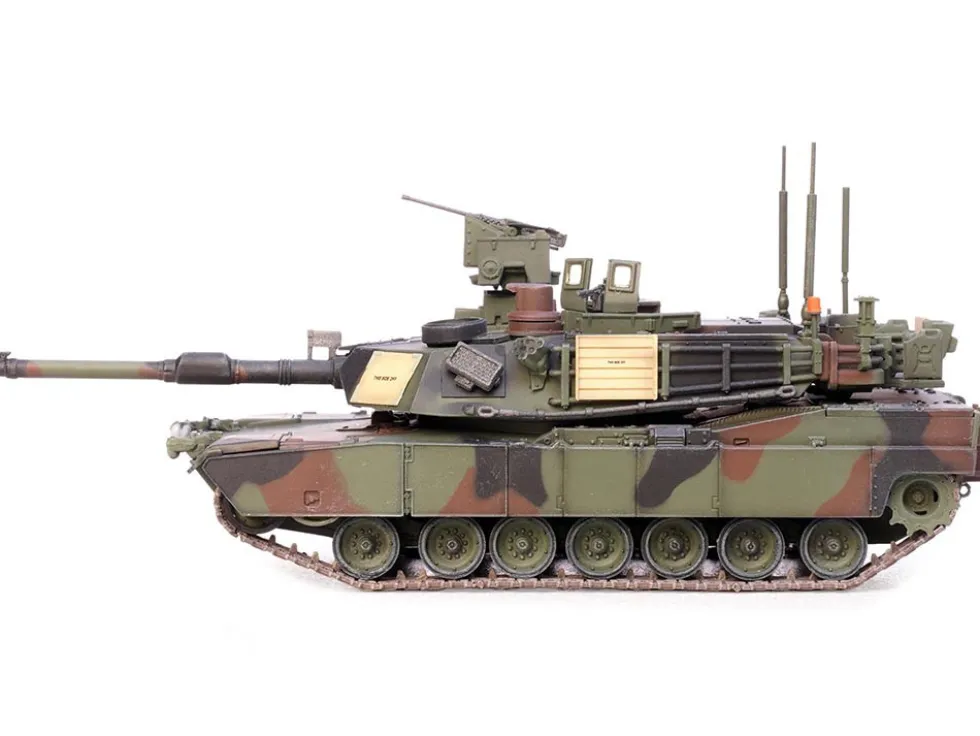 General Dynamics M1A2 SEP V2 Abrams Tank "1st Battalion, 72nd Armor Regiment, 2nd Infantry Division, South Korea" United States Army 1/72 Diecast Model by Panzerkampf