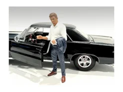 Gentlemen's Club Figure 1 for 1/24 Scale Models by American Diorama