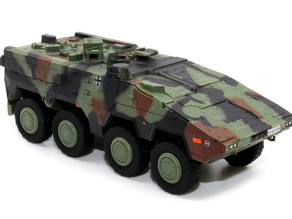 German Boxer A2 MRAV Multi Role Armored Vehicle Camouflage NEO Dragon Armor Series 1/72 Plastic Model Dragon Models 63110