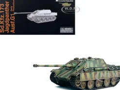 Germany Sd Kfz 173 Jagdpanther Ausf G1 Early Production Tank s Pz Abt 654 Ruhr Pocket 1945 NEO Dragon Armor Series 1/72 Plastic Model Dragon Models 63211