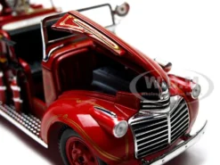 1941 GMC Fire Engine Truck Red 1/32 Diecast Model Car Signature Models 32348