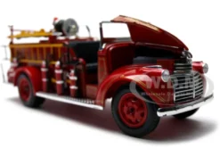 1941 GMC Fire Engine Truck Red 1/32 Diecast Model Car Signature Models 32348
