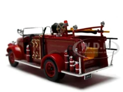 1941 GMC Fire Engine Truck Red 1/32 Diecast Model Car Signature Models 32348