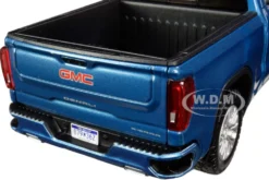 2019 GMC Sierra 1500 Denali Crew Cab Pickup Truck Blue Metallic 1/24 1/27 Diecast Model Car Motormax 79362