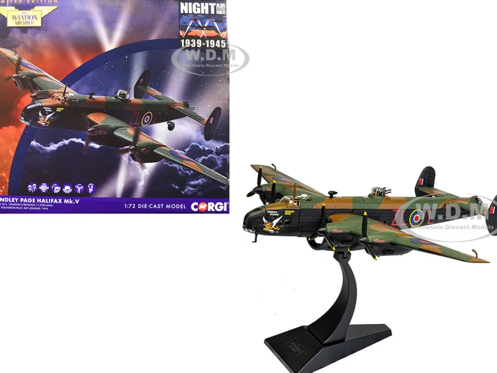 Handley Page Halifax MkV Bomber Aircraft "DK186, London’s Revenge - L for Lana, No. 427 Squadron, RAF Leeming" (1943) Royal Canadian Air Force "The Aviation Archive" Series 1/72 Diecast Model by Corgi