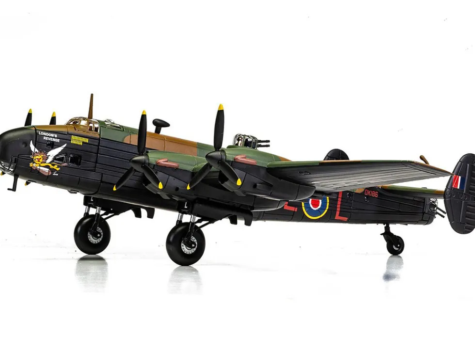 Handley Page Halifax MkV Bomber Aircraft "DK186, London’s Revenge - L for Lana, No. 427 Squadron, RAF Leeming" (1943) Royal Canadian Air Force "The Aviation Archive" Series 1/72 Diecast Model by Corgi
