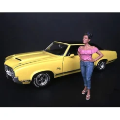 Hanging Out II Gloria Figurine 1/18 Scale Models American Diorama 38182
