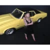 Hanging Out II Patricia Figurine 1/18 Scale Models American Diorama 38186
