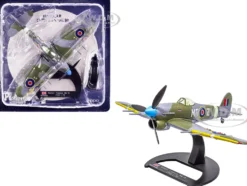 Hawker Typhoon Mk IB Fighter-Bomber Aircraft "No. 245 (Northern Rhodesian) Squadron" Royal Air Force (1942) "Planes of World War II" Series 1/72 Diecast Model Airplane by Luppa