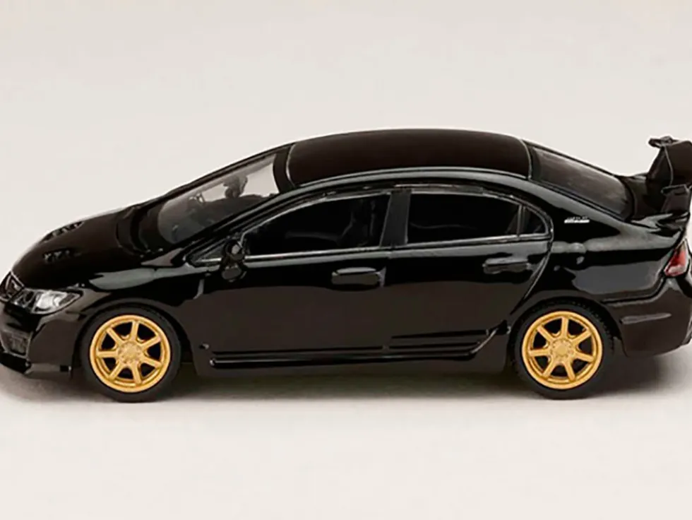 Honda Mugen Civic Type R (FD2) RHD (Right Hand Drive) Crystal Black Pearl with Gold Wheels "JDM64" Series 1/64 Diecast Model Car by Hobby Japan
