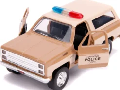 Hopper's Chevrolet Blazer Hawkins Police Dept Stranger Things 2016 TV Series Hollywood Rides 1/32 Diecast Model Car Jada 31114