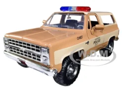 Hopper's Chevrolet Blazer Police Badge Hawkins Police Dept Stranger Things 2016 TV Series 1/24 Diecast Model Car Jada 31111