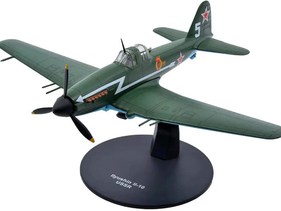 Ilyushin IL-10 Ground Attack Aircraft USSR 1944 1/72 Diecast Model Warbirds WWII 27290-45