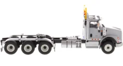 International HX620 Day Cab Tridem Tractor Light Grey 1/50 Diecast Model Diecast Masters 71011