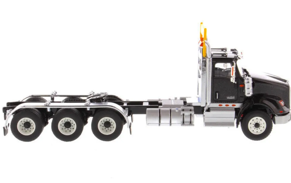 International HX620 Day Cab Tridem Tractor Black 1/50 Diecast Model Diecast Masters 71009