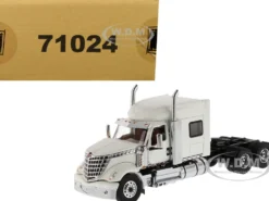 International LoneStar Sleeper Cab Truck Tractor White 1/50 Diecast Model Diecast Masters 71024