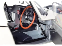 Jaguar Lightweight E Type Roadster RHD Right Hand Drive White 1/18 Model Car Autoart 73649