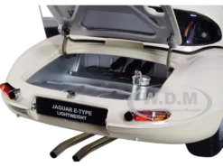 Jaguar Lightweight E Type Roadster RHD Right Hand Drive White 1/18 Model Car Autoart 73649
