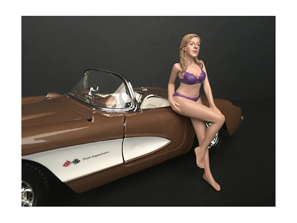 July Bikini Calendar Girl Figurine 1/24 Scale Models American Diorama 38271