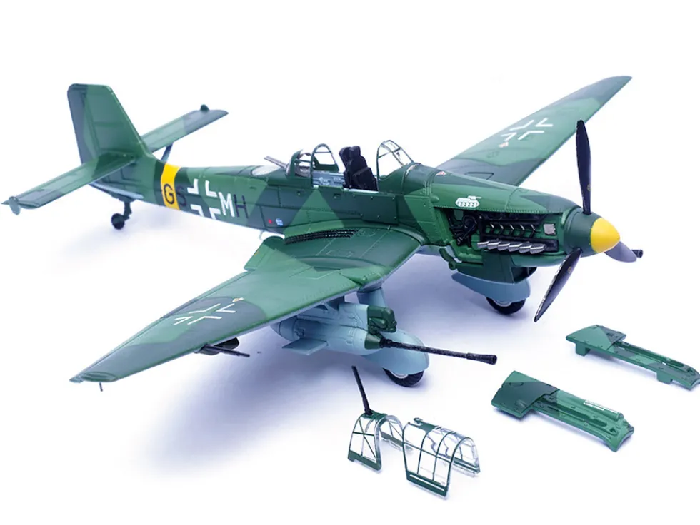 Junkers Ju 87G1 Stuka Bomber Aircraft "10.(Pz)/SG 2 Immelmann, GS+MH, Dubno, Ukraine" (1944) German Luftwaffe "Wing" Series 1/72 Diecast Model by Panzerkampf