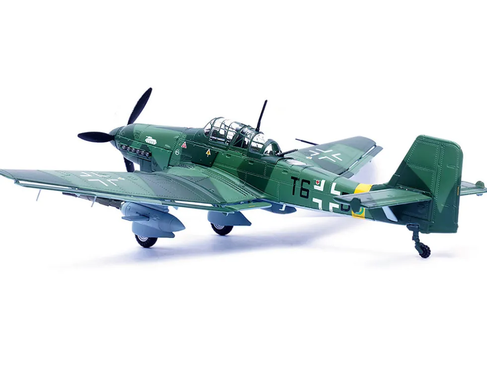 Junkers Ju 87G2 Stuka Bomber Aircraft "10.(Pz)/SG 2 Immelmann, T6+BB, Oberst Hans-Ulrich Rudel, Romania" (1944) German Luftwaffe "Wing" Series 1/72 Diecast Model by Panzerkampf