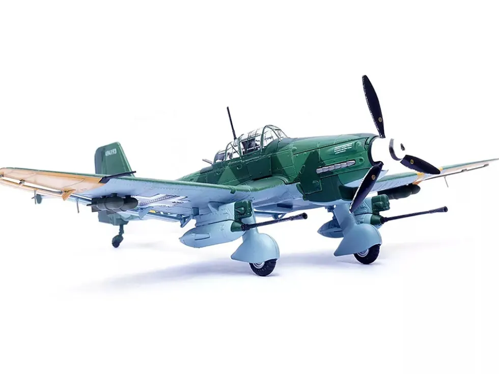 Junkers Ju 87G2 Stuka Bomber Aircraft "10.(Pz)/SG 2 Immelmann, Oberst Hans-Ulrich Rudel, Slovakia" (1944) German Luftwaffe "Wing" Series 1/72 Diecast Model by Panzerkampf
