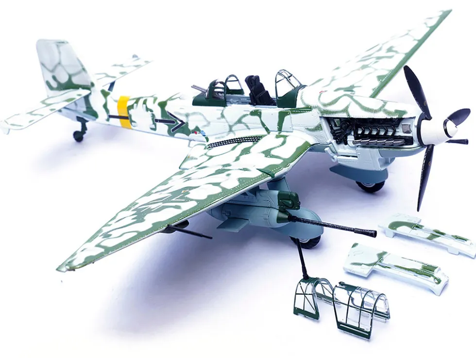 Junkers Ju 87G2 Stuka Bomber Aircraft "10.(Pz)/SG 2 Immelmann, Markisch Friedland, Pomerania" (1945) German Luftwaffe "Wing" Series 1/72 Diecast Model by Panzerkampf