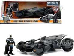 2017 Justice League Batmobile with diecast Batman Figure 1/24 Diecast Model Car Jada 99232