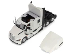 Kenworth T680 Truck Tractor Pearl White