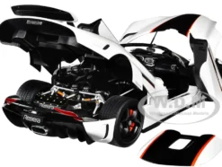 Koenigsegg Regera White Black Carbon Red Stripes 1/18 Model Car Autoart 79027