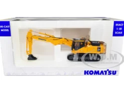 Komatsu PC450LC Excavator Short Boom with Bucket Yellow 1/50 Diecast Model Universal Hobbies UH8004