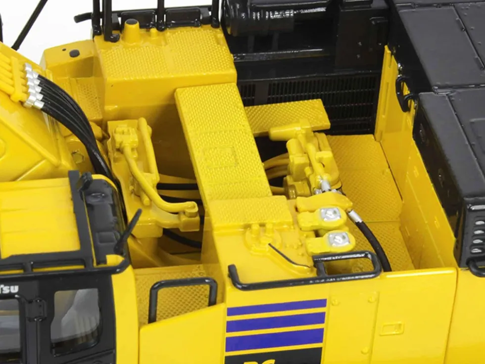 Komatsu PC900LC-11 Excavator Yellow 1/50 Diecast Model by First Gear