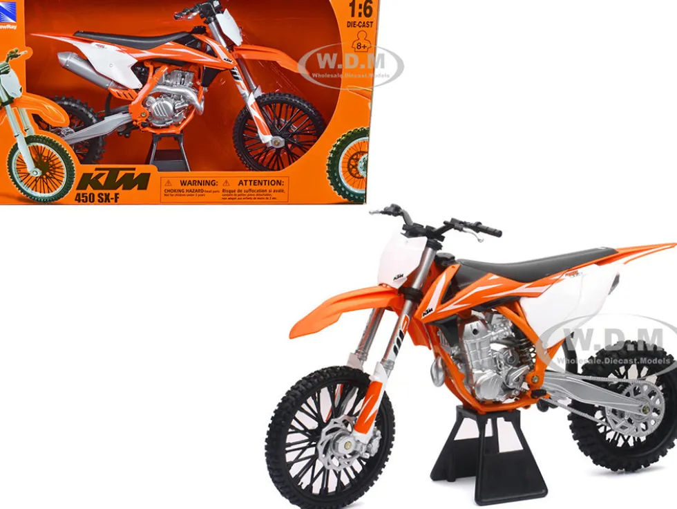 2018 KTM 450 SX F Dirt Bike Motorcycle Orange and White 1/6 Diecast Model New Ray 49613