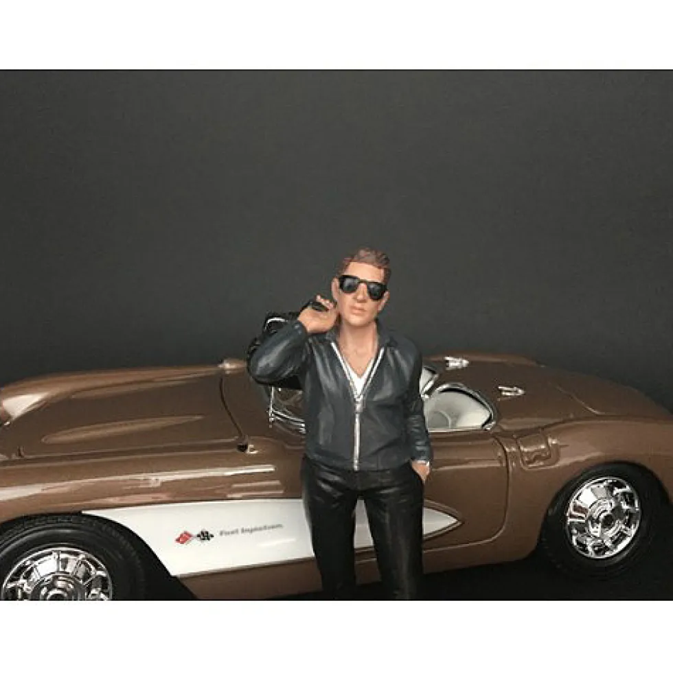 Ladies Night Tom Bartender Figurine for 1/24 Scale Models American Diorama 38291