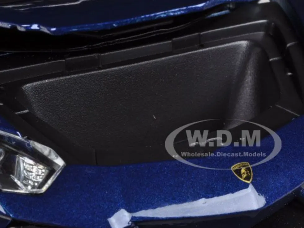 2012 Lamborghini Aventador LP700-4 Blue 1/18 Diecast Car Model Bburago 11033