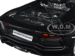 Lamborghini Aventador LP 700-4 Roadster Matt Black 1/24 Diecast Model Car Maisto 31504