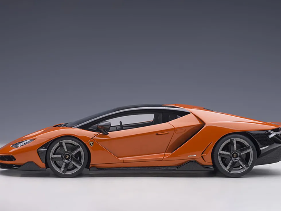 Lamborghini Centenario Arancio Argos Pearl Orange Carbon Top 1/18 Model Car Autoart 79201