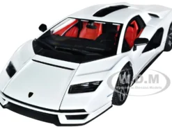 Lamborghini Countach LPI 800-4 White 1/24 Diecast Model Car Bburago 21102WHLamborghini Countach LPI 800-4 White 1/24 Diecast Model Car Bburago 21102WH