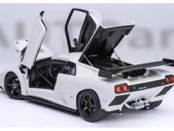 Lamborghini Diablo GTR Impact White 1/18 Model Car by Autoart