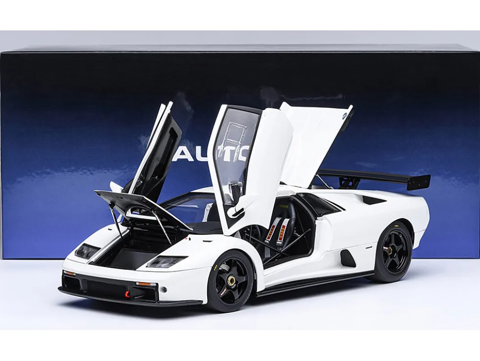 Lamborghini Diablo GTR Impact White 1/18 Model Car by Autoart